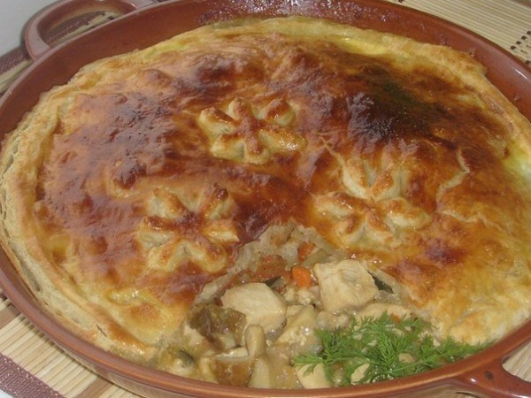 Курица с грибами — вкусный рецепт сочного блюда с хрустящей корочкой