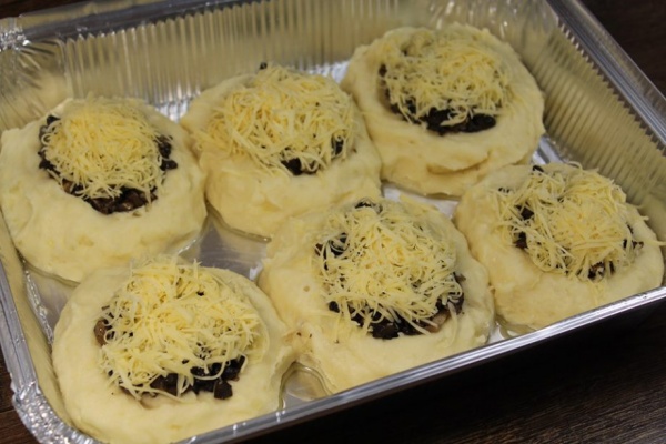 Картофельные гнезда с грибами и сыром — подробный рецепт